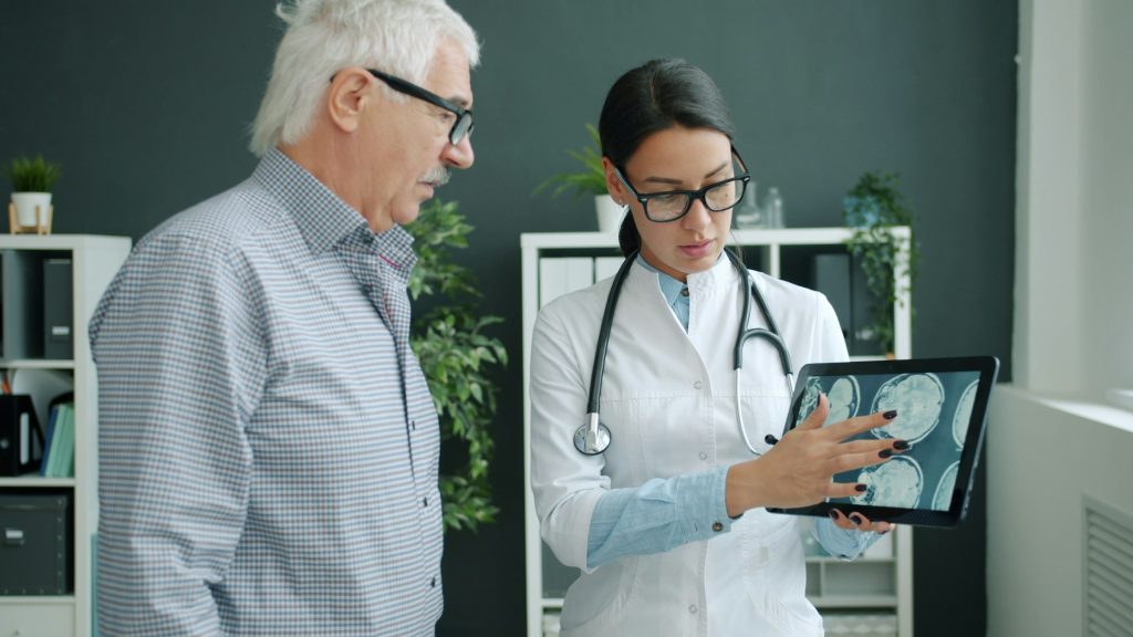 تأسيس شركة رعاية صحية في بريطانيا (UK Healthcare) — دليل 2026