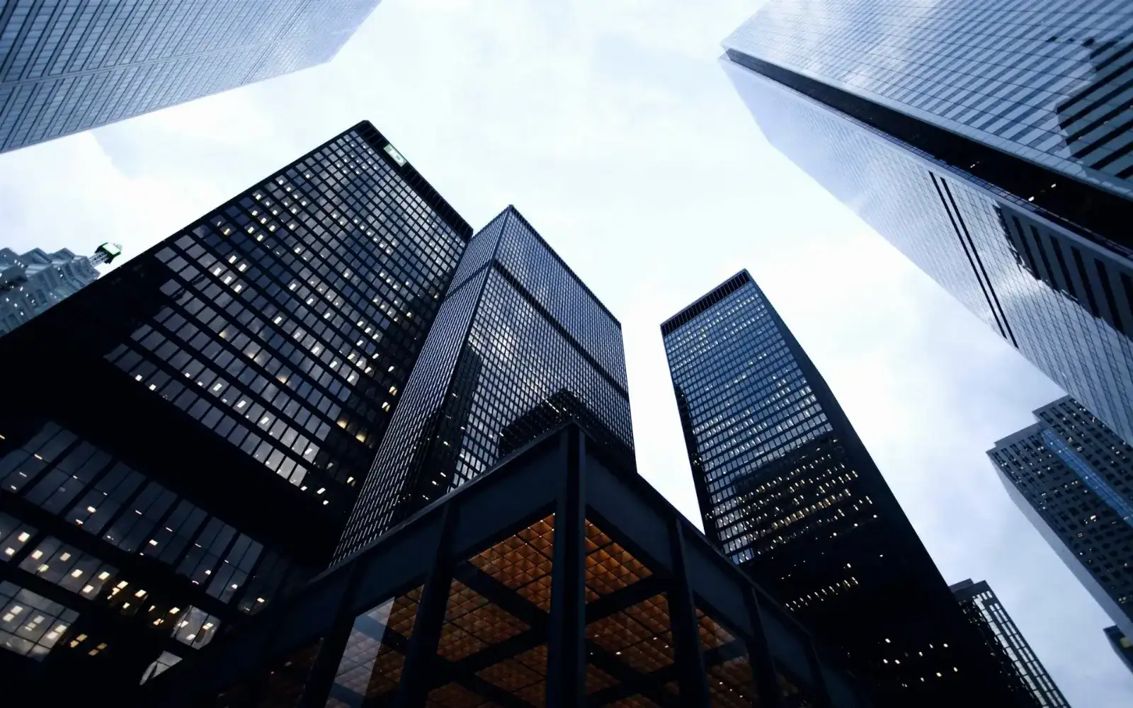 المنطقة المالية في لندن — UK Ltd